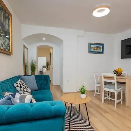 Appartement Old Town Golden Varos *