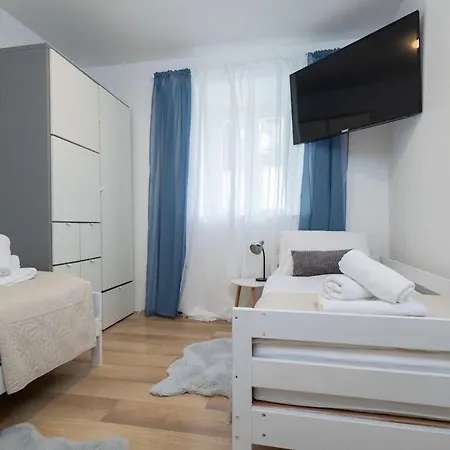 Old Town Golden Varos Appartement *